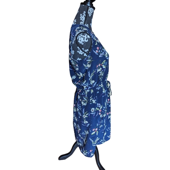 Floral Catharine Malandrino Dress with Cinch Waist and Button Detail - Picture 2 of 9